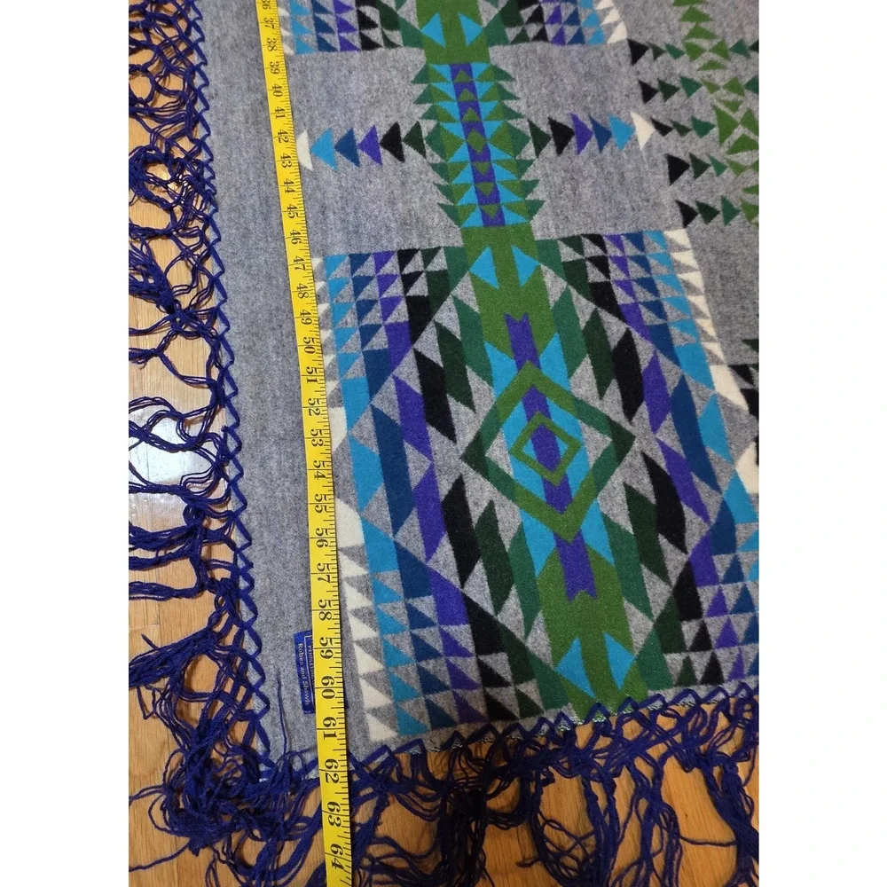 Pendleton Vtg Beaver State Wool Shawl Blanket 62in Geometric Fringe USA Western